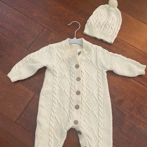 Cream knit sweater 0-3 months never worn.